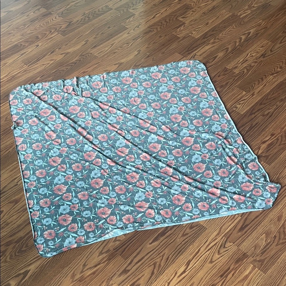 Copper Pearl “Poppy” Swaddle Blanket – Floral Print – Large Stretch Knit